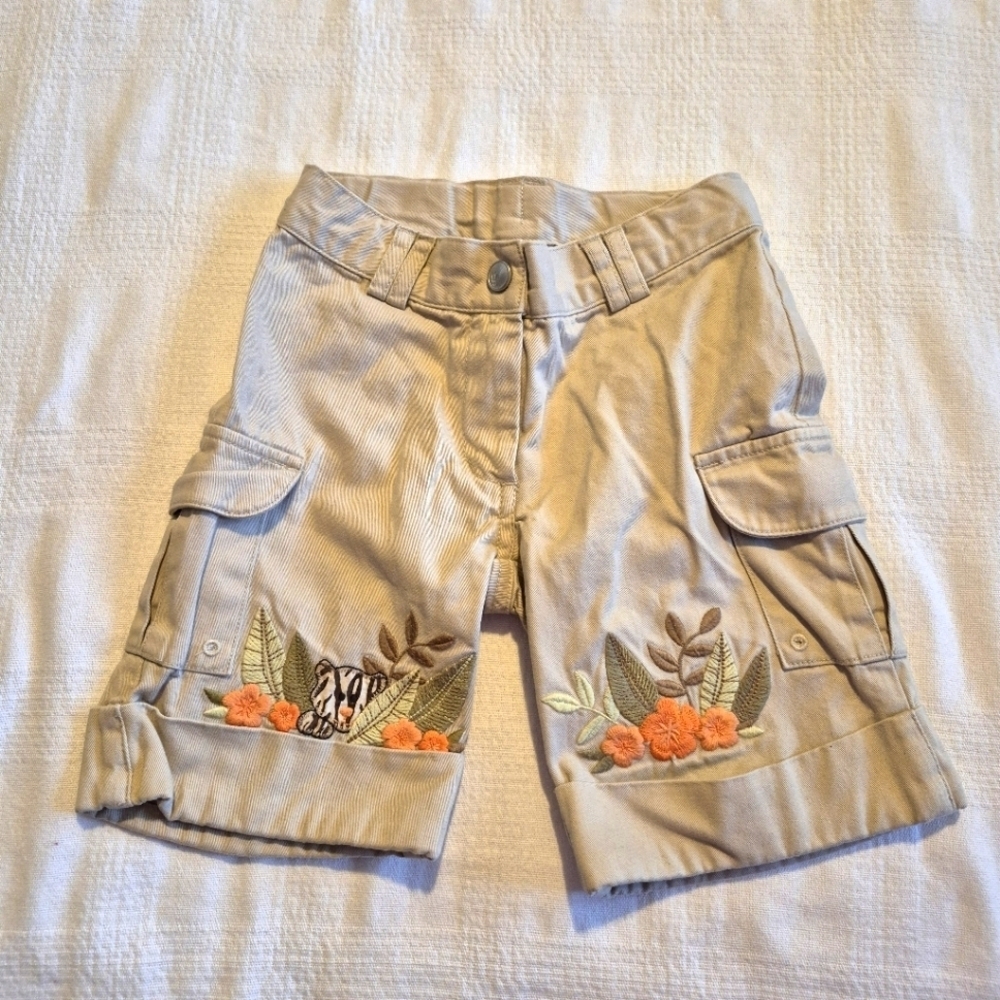 Gymboree girls size 4 cuff shorts with tiger & flower embroidery safari pockets